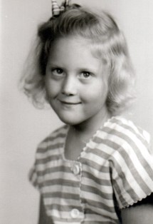 1947 Linda 2nd grade 6 yrs (2)